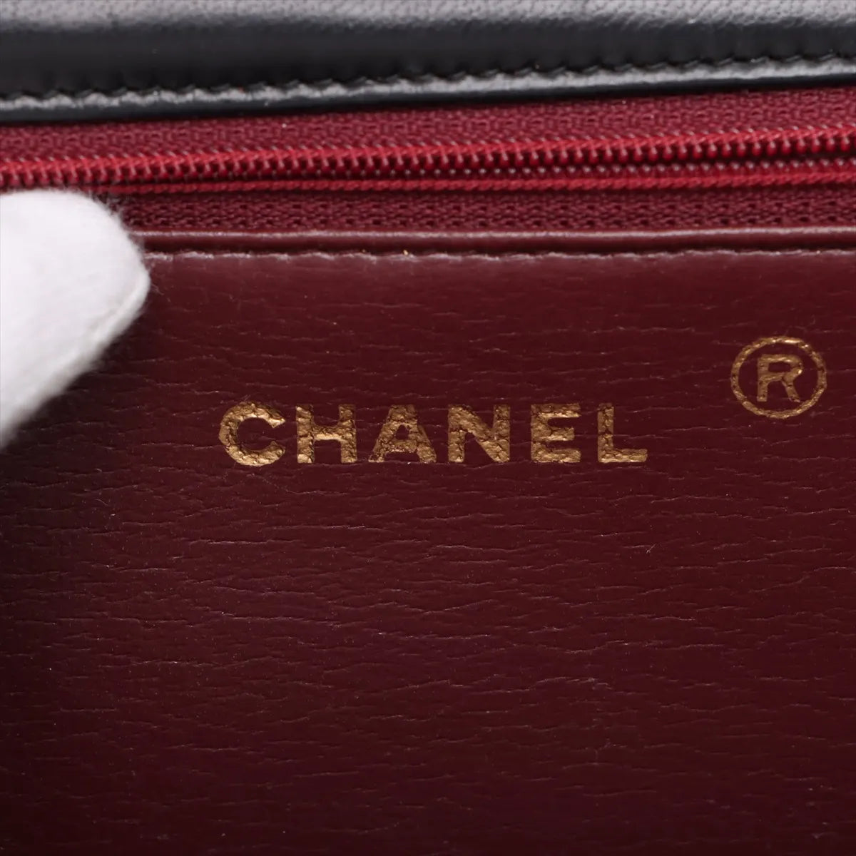 Chanel CC Logo Matelassé Lambskin Chain Shoulder Bag Black