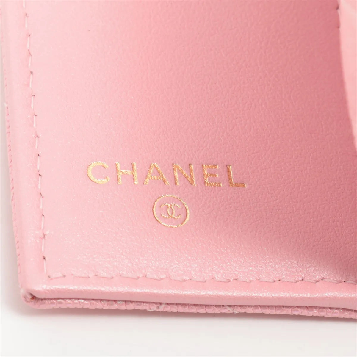 Chanel CC Logo Matelasse Caviar Skin Trifold Wallet Pink