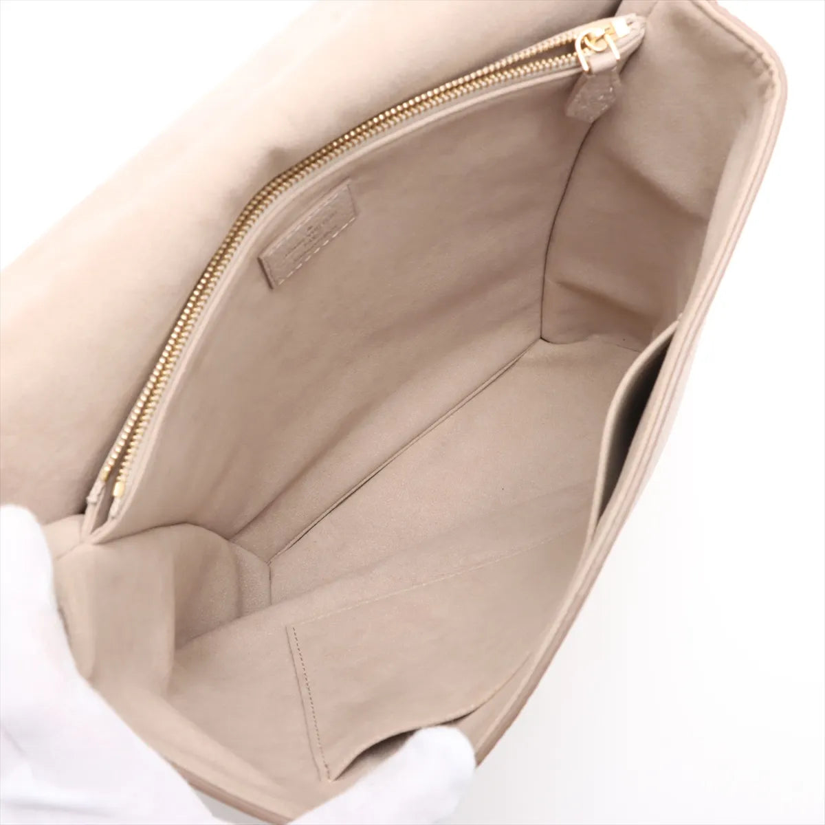 Louis Vuitton Taurillon Volta Beige