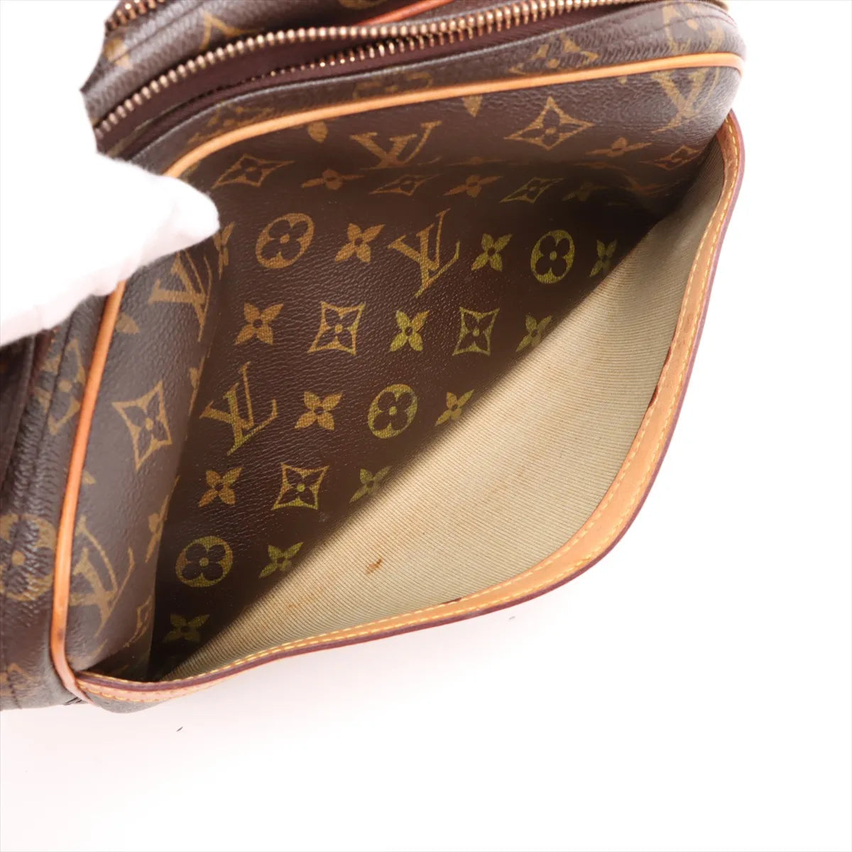 Louis Vuitton Monogram Reporter PM