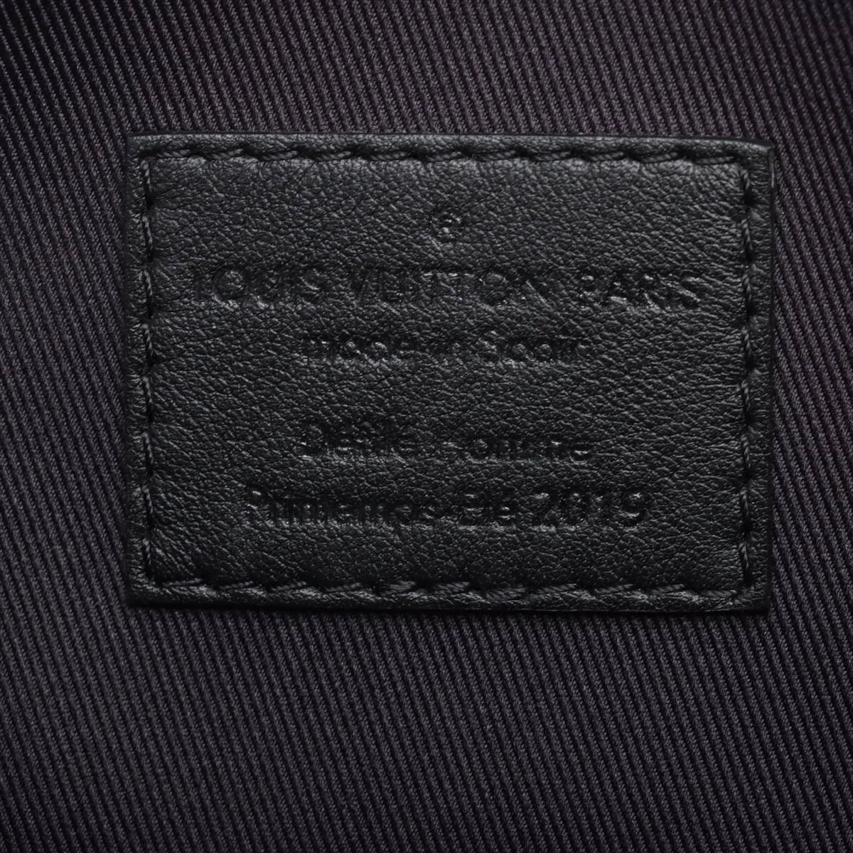 Louis Vuitton Monogram Taurillon A4 Pochette Black