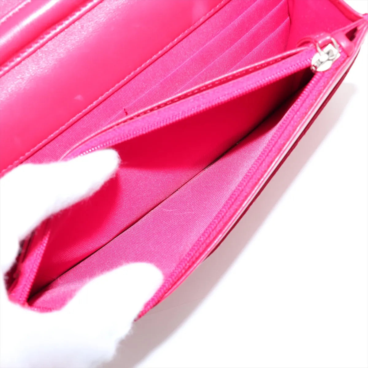 Chanel CC Logo Matelasse Lambskin Chain Wallet Bag Red