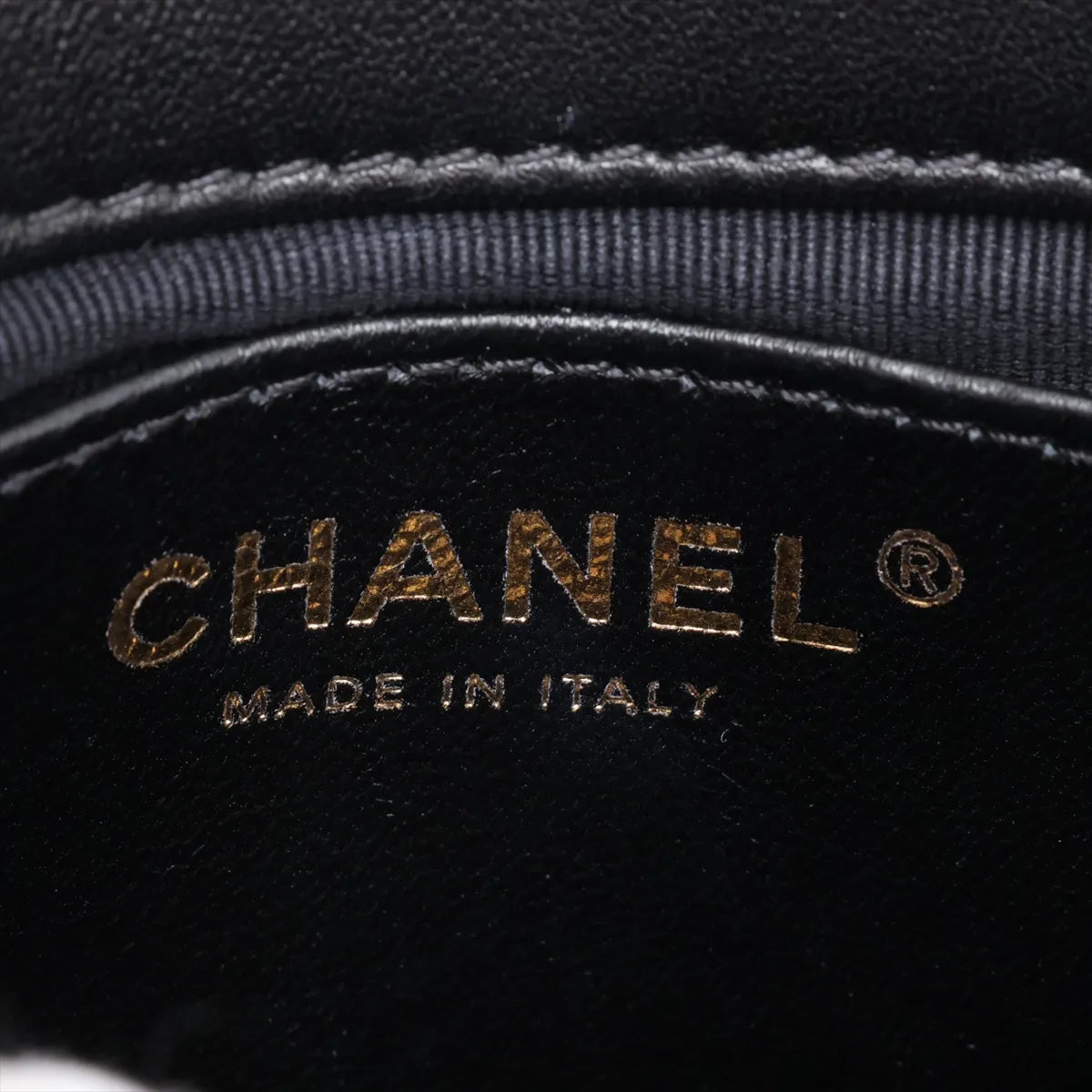 Chanel CC Logo Mini Matelasse Lambskin Chunky Chain Shoulder Bag Black