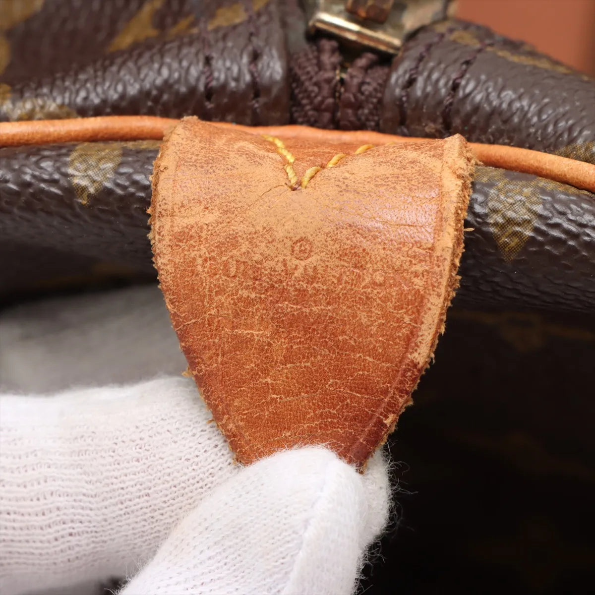 Louis Vuitton Monogram Keepall 50