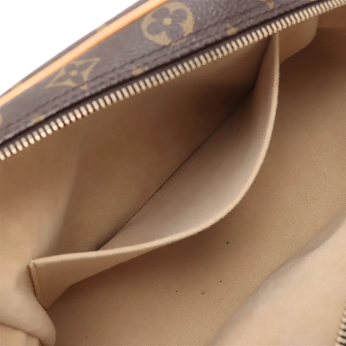 Louis Vuitton Monogram Manhattan PM