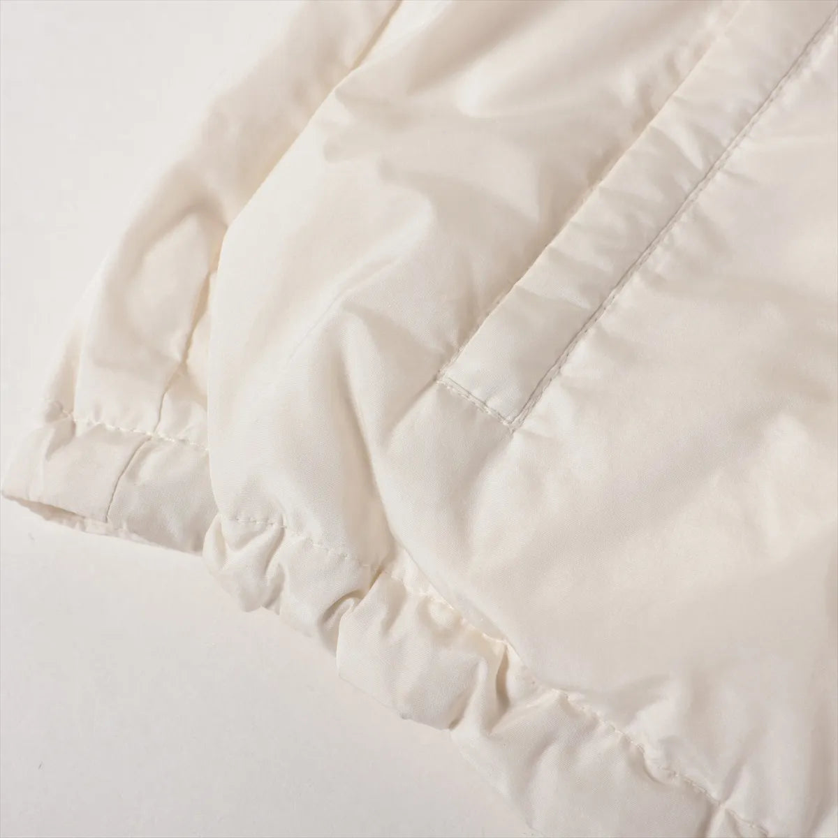 Moncler Argent Floral Rhinestone Polyester Down Jacket White