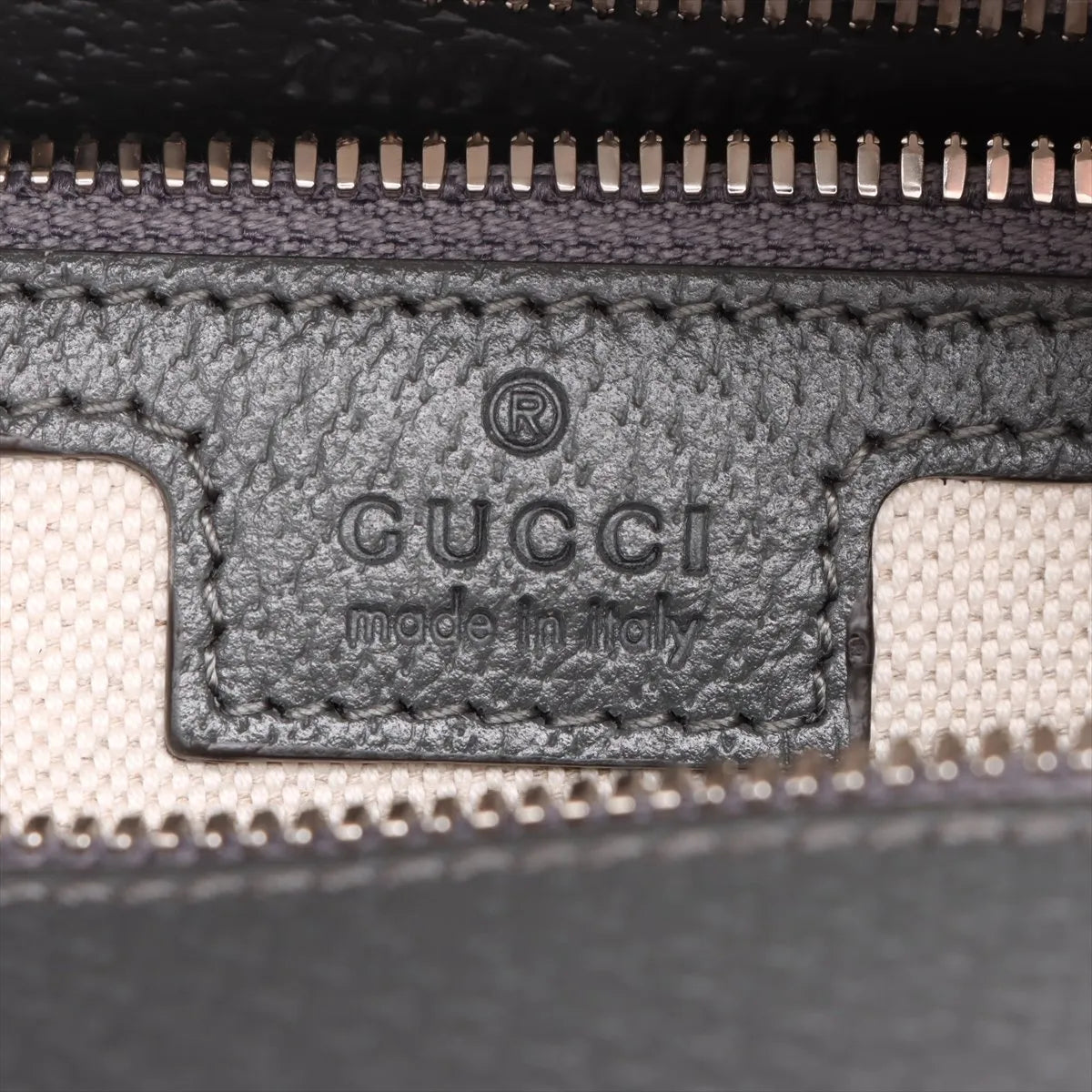 Gucci GG Supreme Leather Shoulder Bag Gray