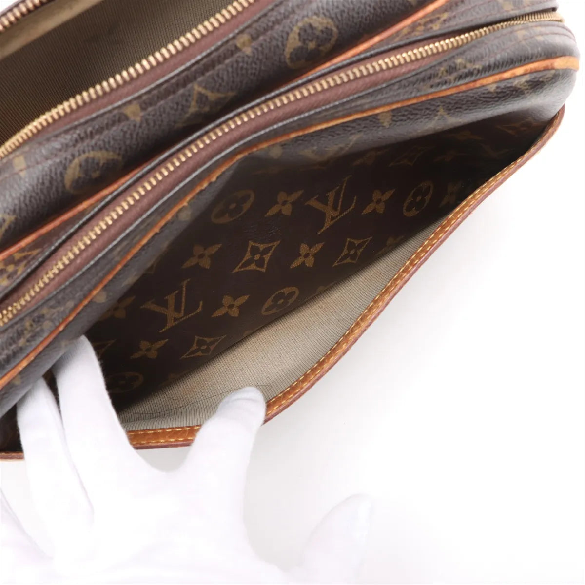 Louis Vuitton Monogram Reporter PM