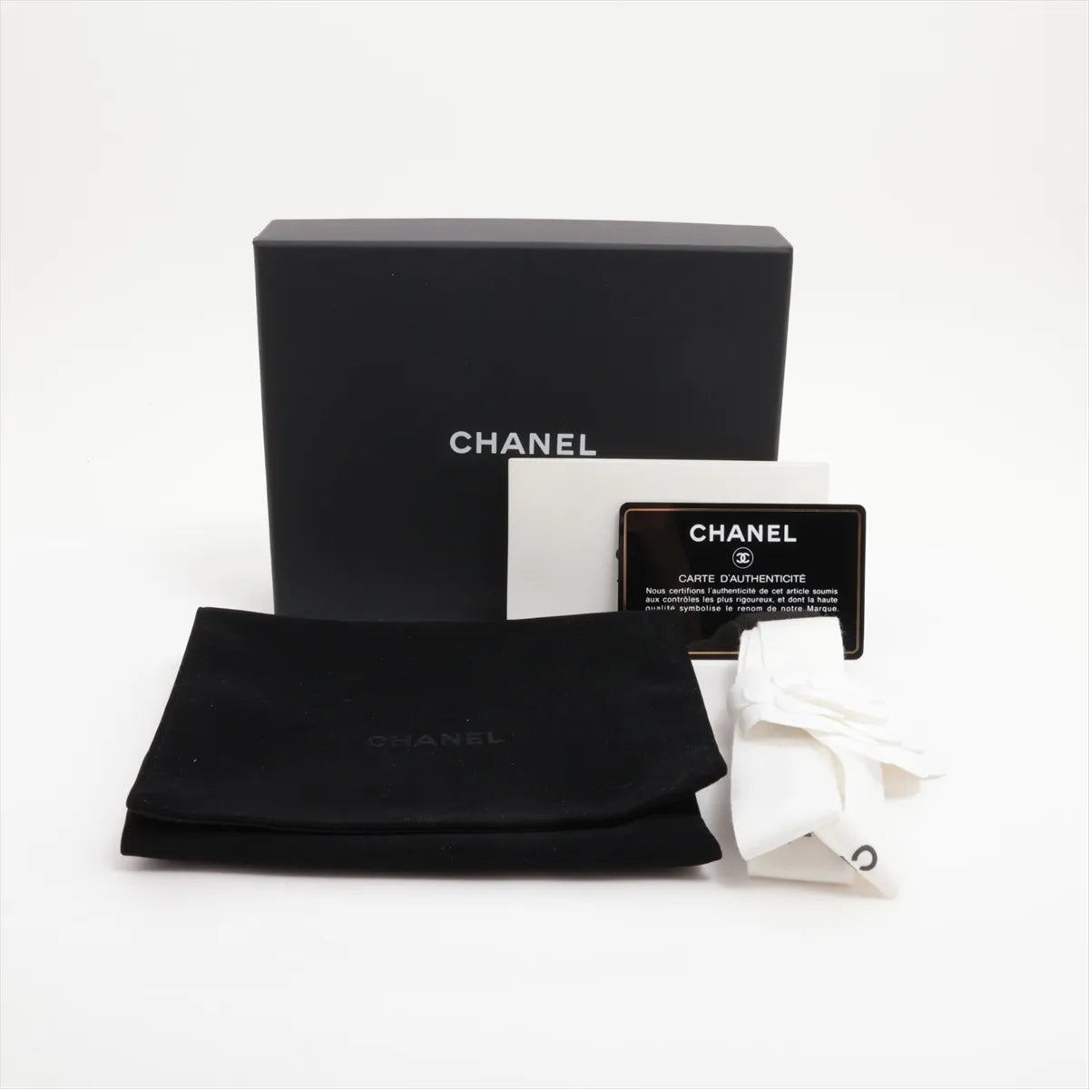 Chanel CC Logo Matelasse Caviar Skin Trifold Wallet Pink