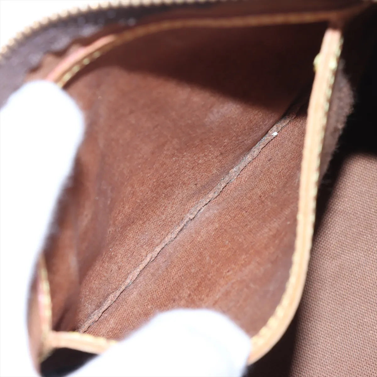 Louis Vuitton Monogram Speedy 25