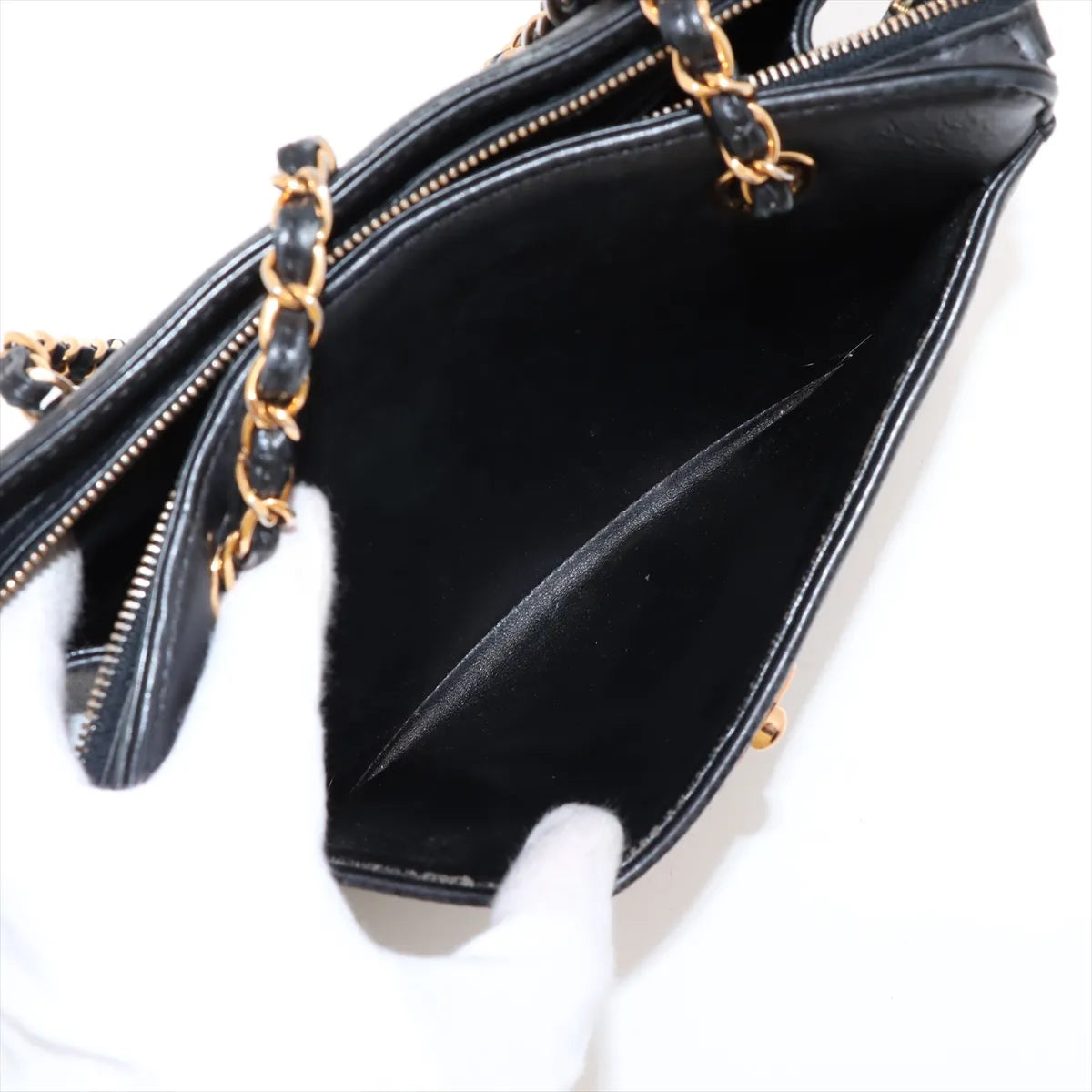 Chanel CC Logo Leather Chain Shoulder Bag Black