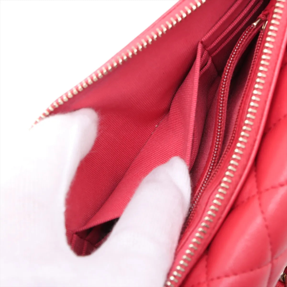 Chanel CC Logo Matelasse Lambskin Wallet on Chain Red