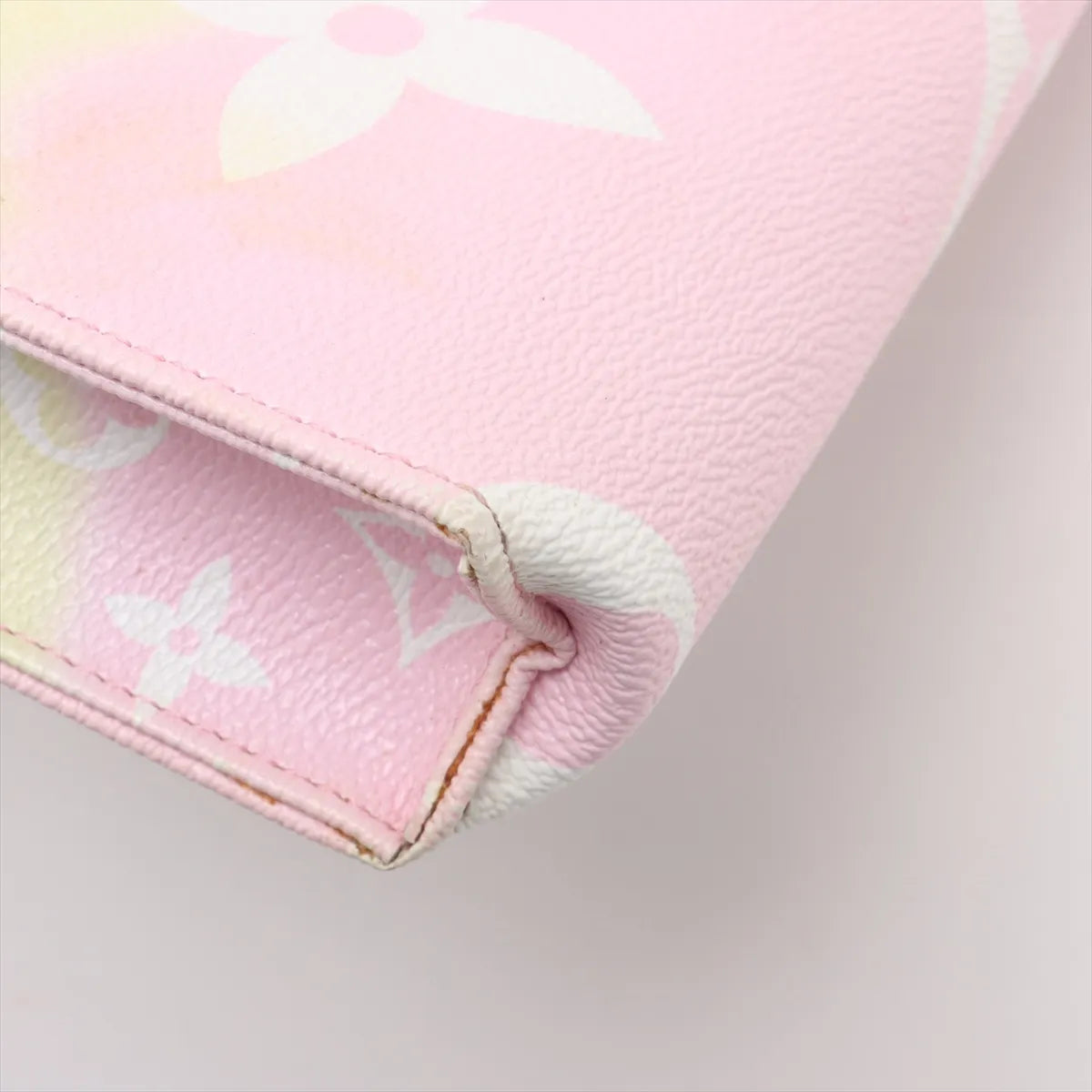 Louis Vuitton Monogram LV Escale Poche Toilette 26 Multicolor Rare Limited Edition