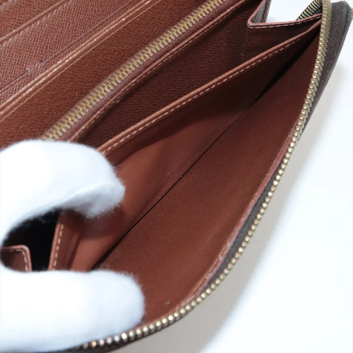 Louis Vuitton Monogram Zippy Wallet