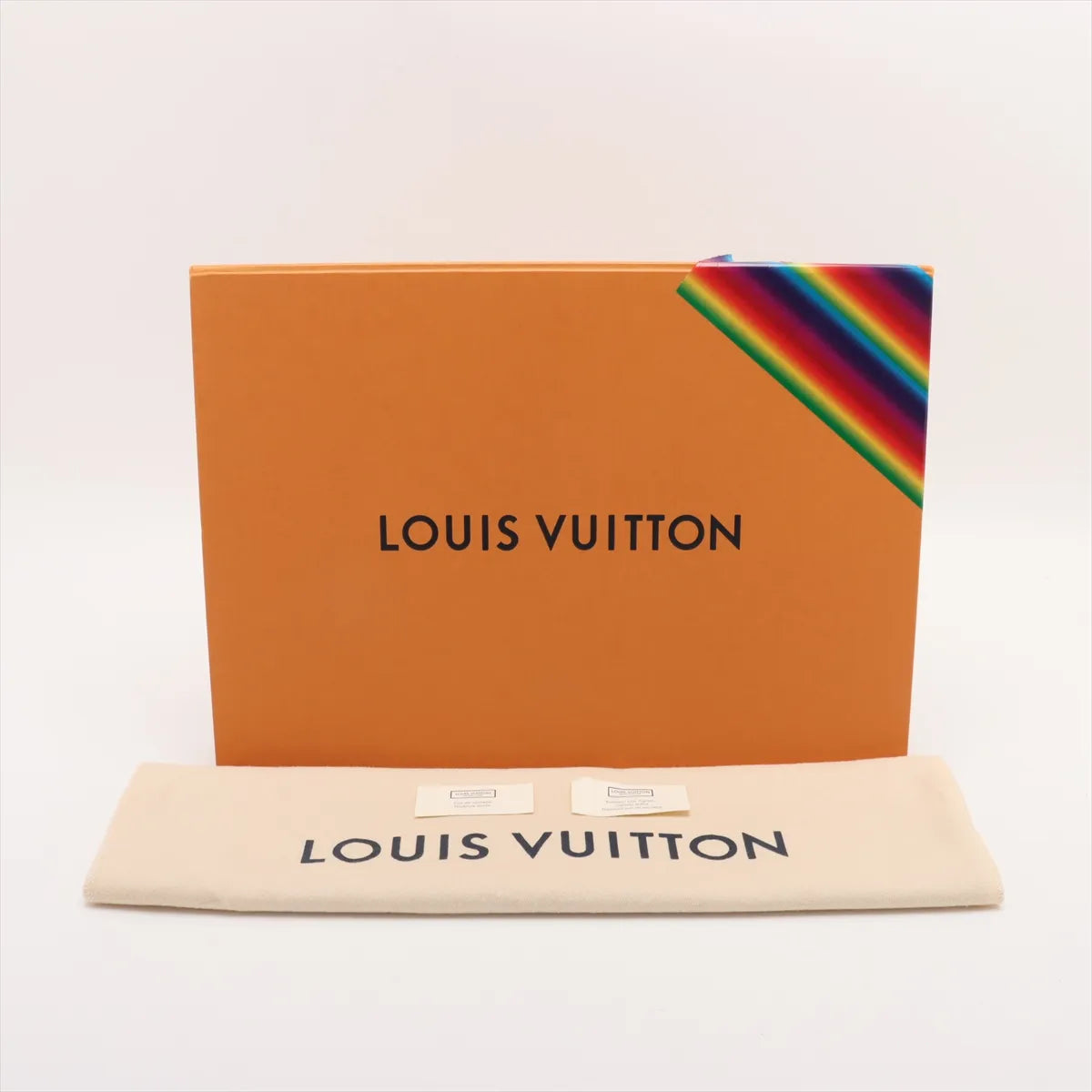 Louis Vuitton Monogram Taurillon A4 Pochette Black