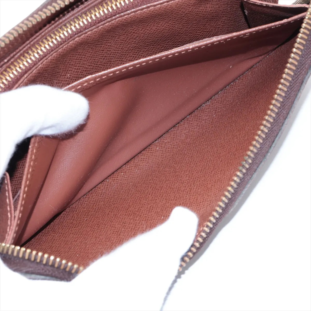 Louis Vuitton Monogram Zippy Wallet