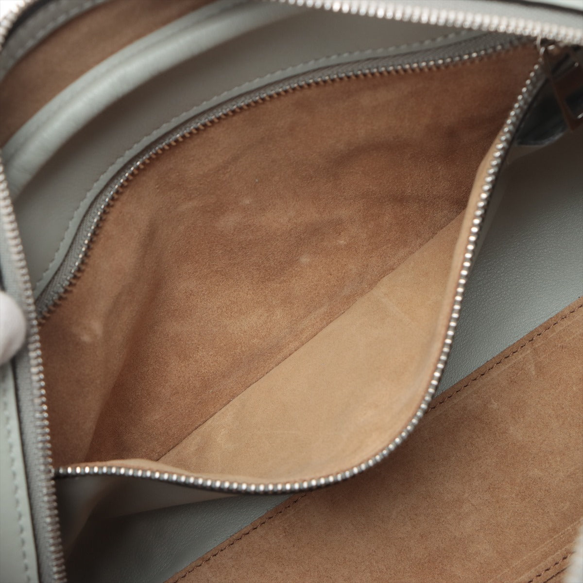 Loewe Amazona 23 Leather Two-Way Handbag Sage Green * PREORDER *
