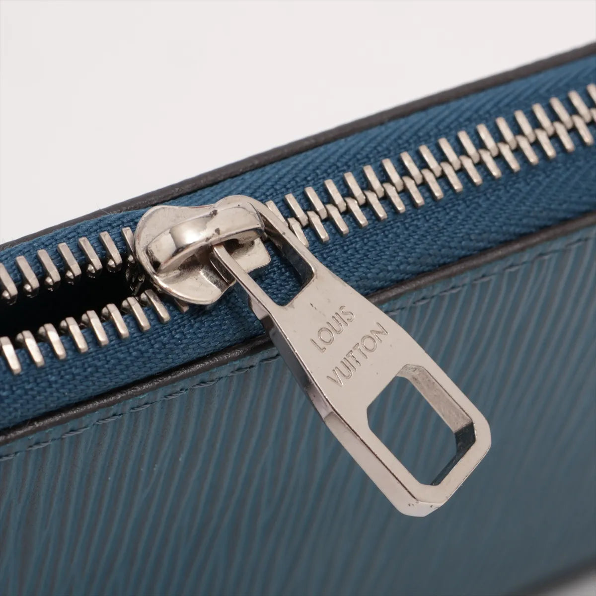 Louis Vuitton Epi Vertical Zippy Wallet Blue