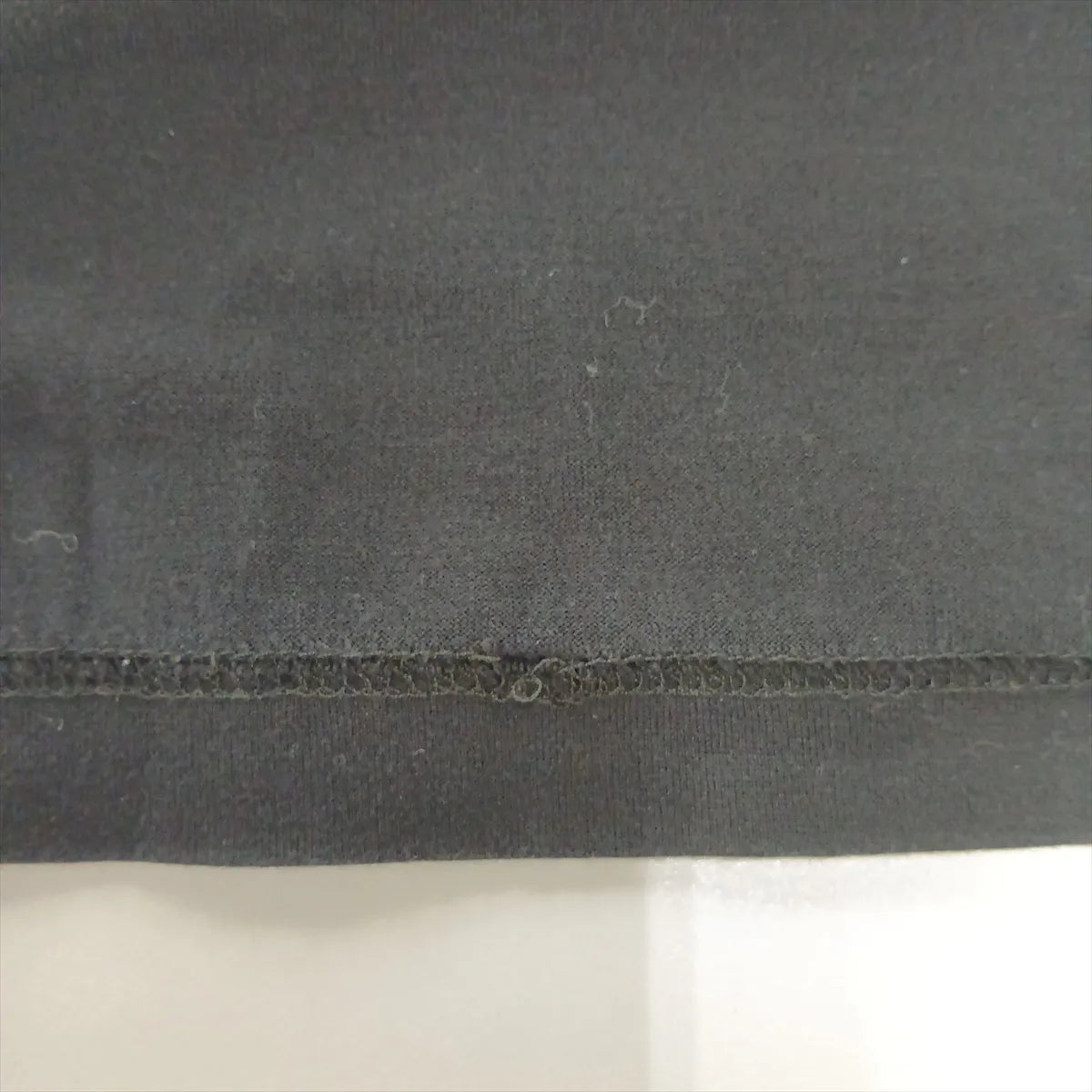 Louis Vuitton LV Round Logo Cotton T-shirt Black