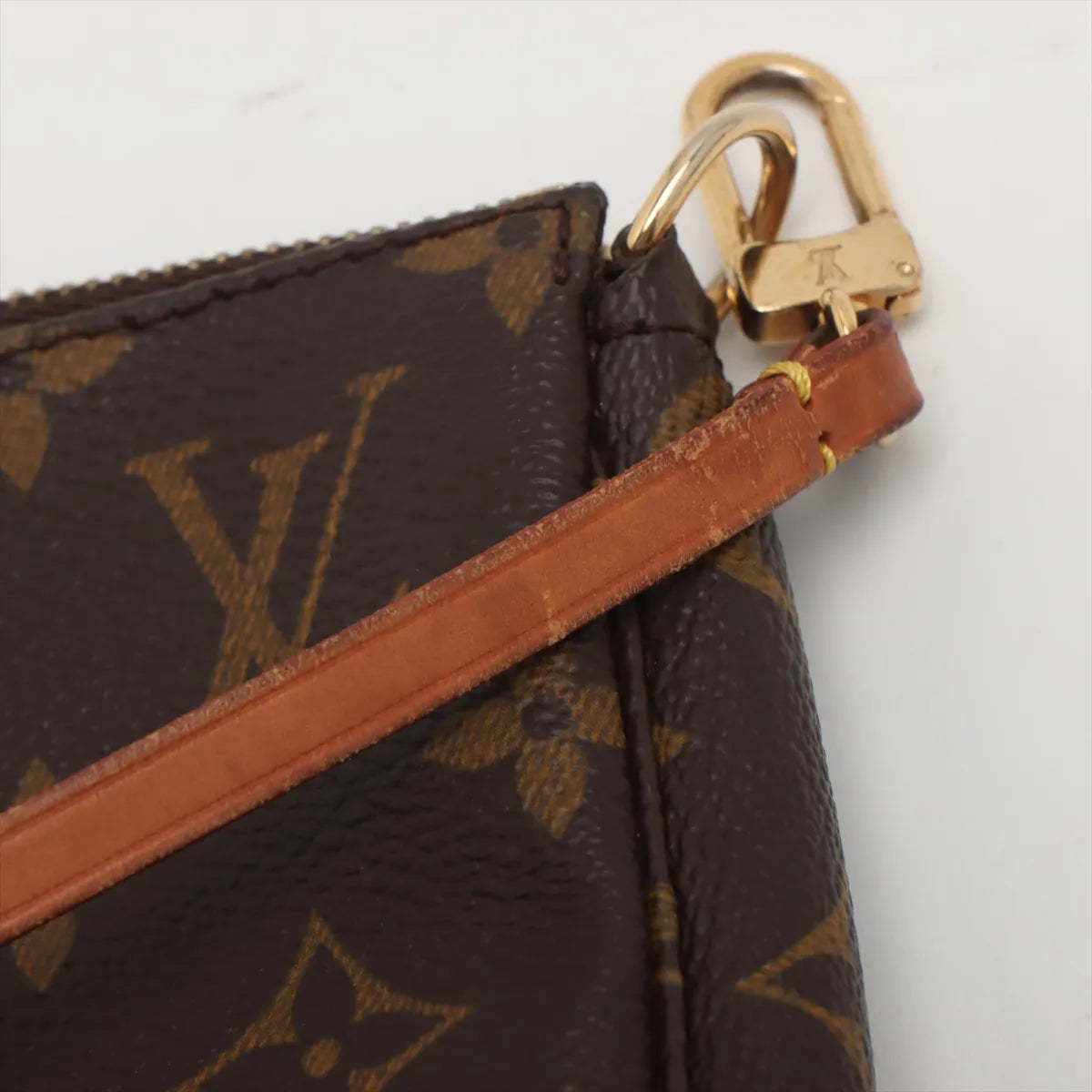 Louis Vuitton Monogram Pochette Accessories