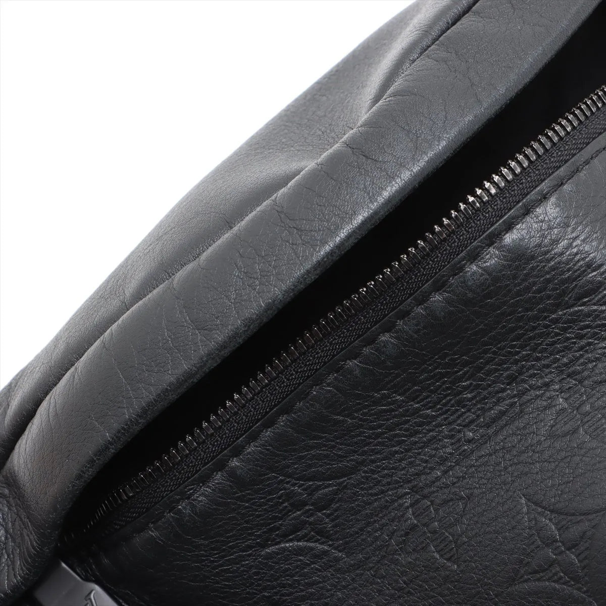 Louis Vuitton Monogram Shadow Discovery Bum Back PM