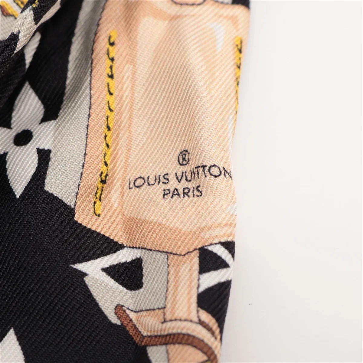Louis Vuitton Monogram Confidential Silk Bandeau — Black & White; actual item photo 3