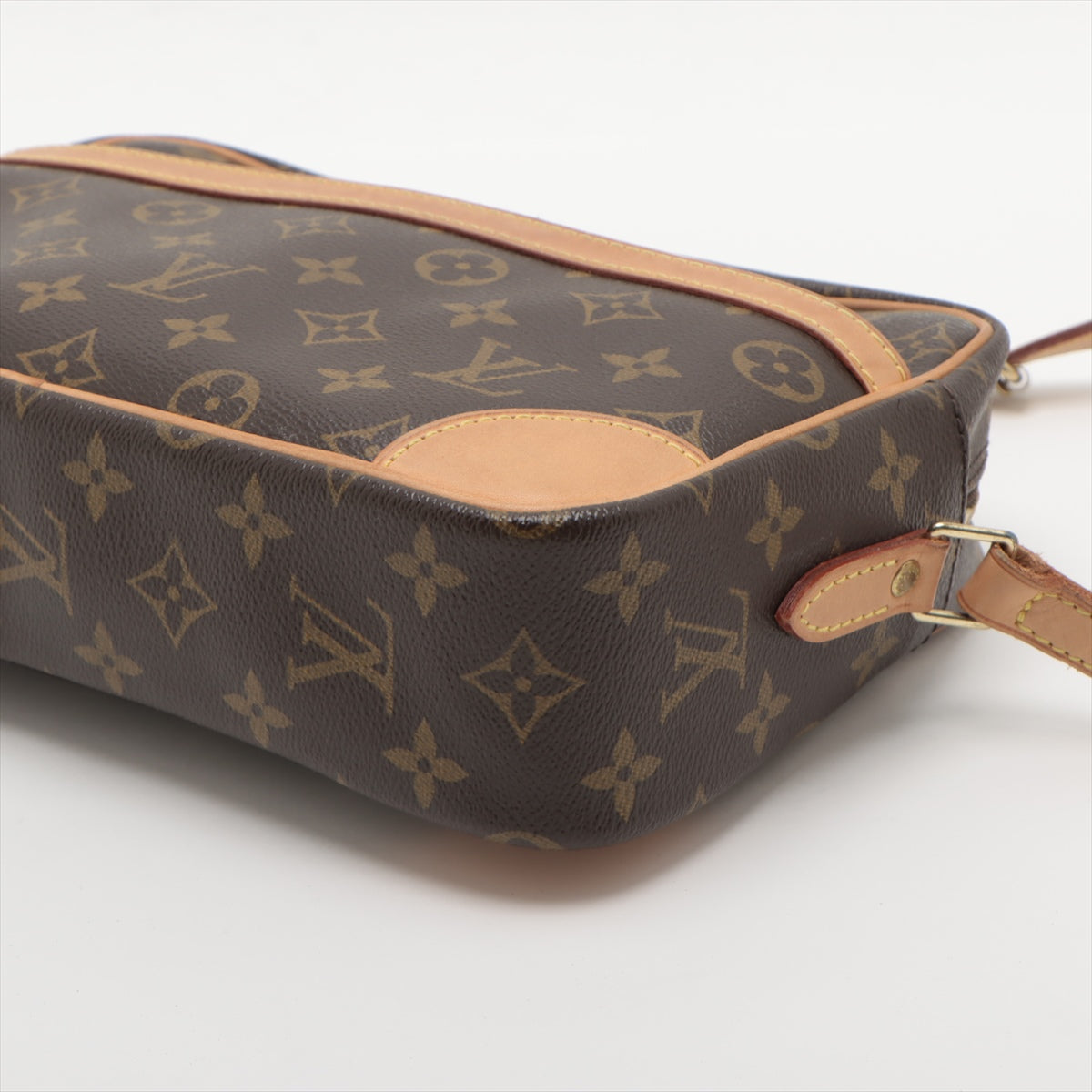 Buy Louis Vuitton Monogram Trocadero 27