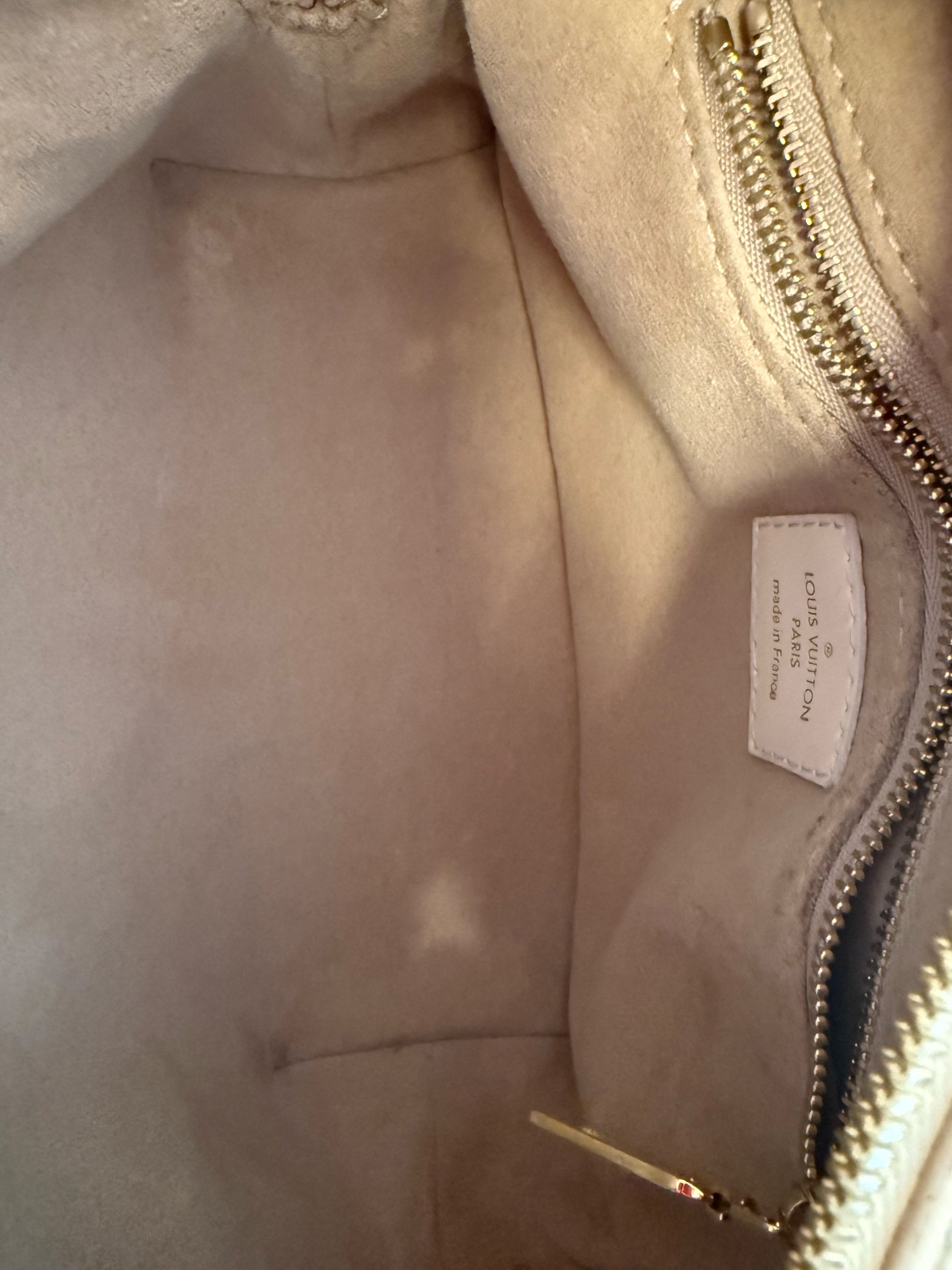 Second Hand Authentic Buy Second Hand Louis Vuitton Monogram Jeanne Round Shoulder Bag Blue
