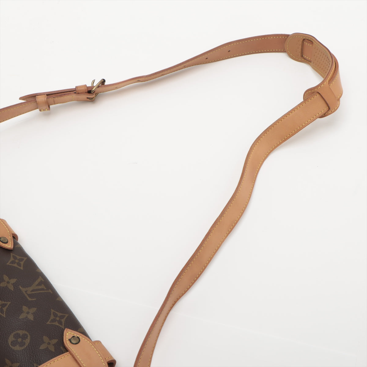 Top Louis Vuitton Monogram Saumur 43