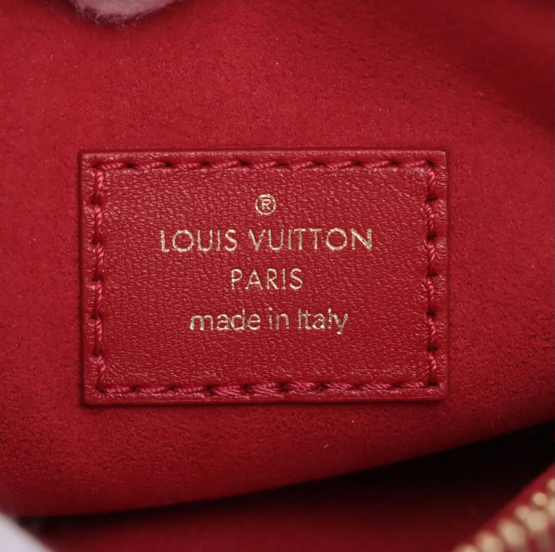 Louis Vuitton M21191 Coussin BB, Red, One Size
