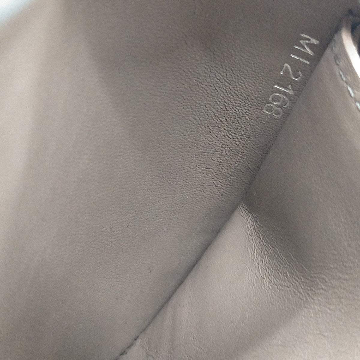 Louis Vuitton Pink Leather Zippy Wallet — original photograph 8