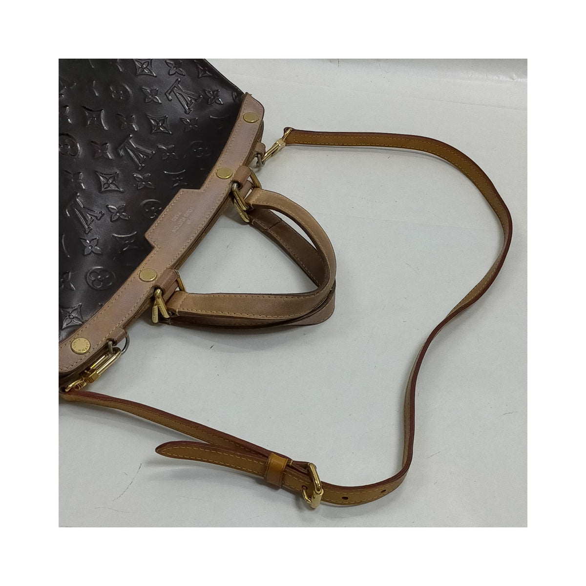 Louis Vuitton Purple Monogram Vernis Bréa GM with Strap — original detail