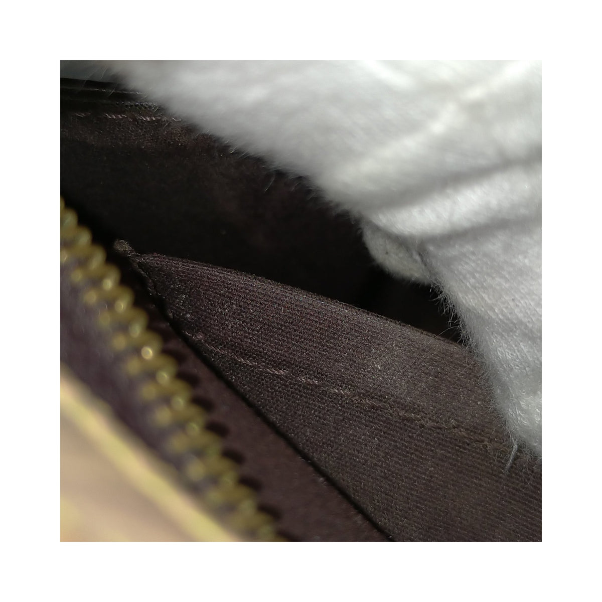 Louis Vuitton Purple Monogram Vernis Bréa GM with Strap — original detail