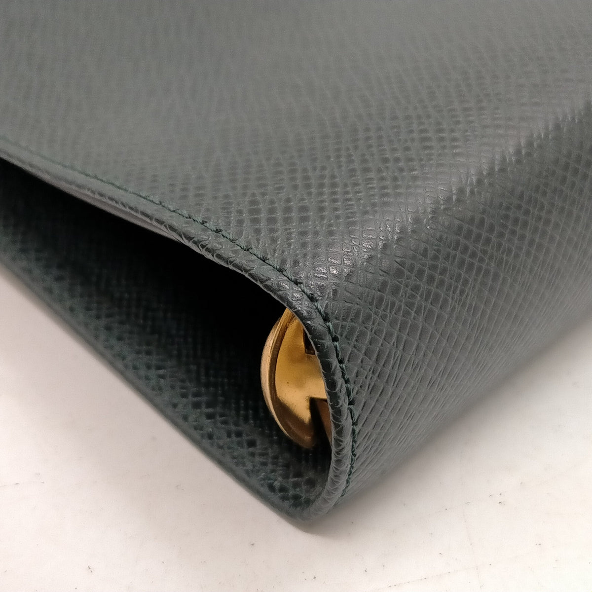 Louis Vuitton Green Taiga Leather Ring Agenda Cover — original detail