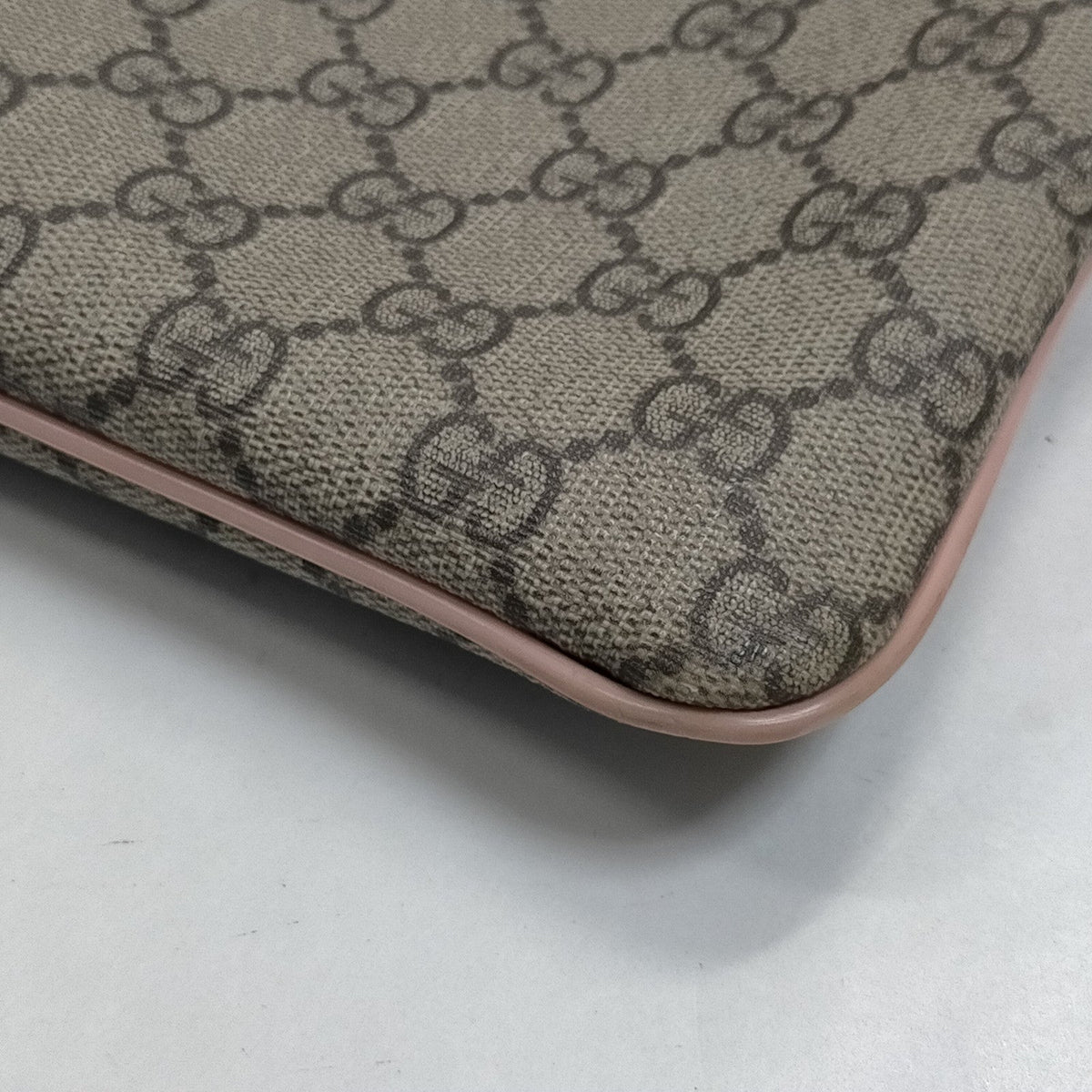 Gucci Brown Coated-Canvas Shoulder Bag — original photograph 5