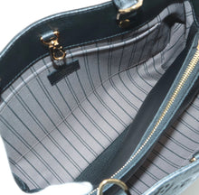 Load image into Gallery viewer, Top Louis Vuitton Montaigne Empreinte Black